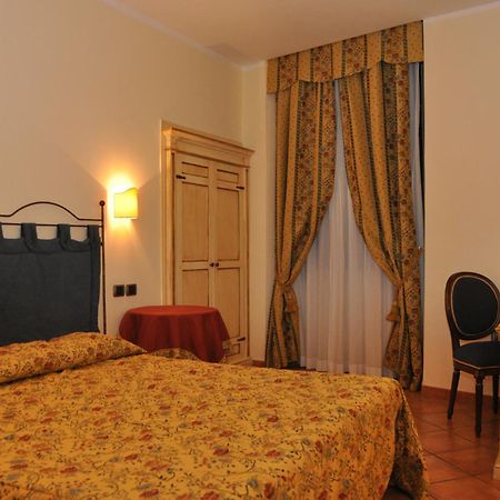 Hotel Urbano V 몬테피아스콘 외부 사진